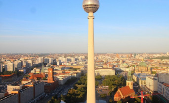 Obraz podglądu z kamery internetowej Berlin - Park Inn by Radisson hotel